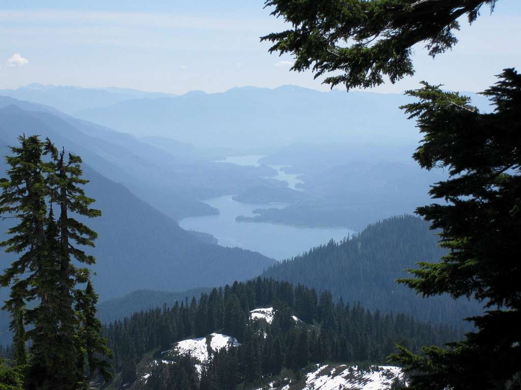 Divide Along Shannon Ridge Trail