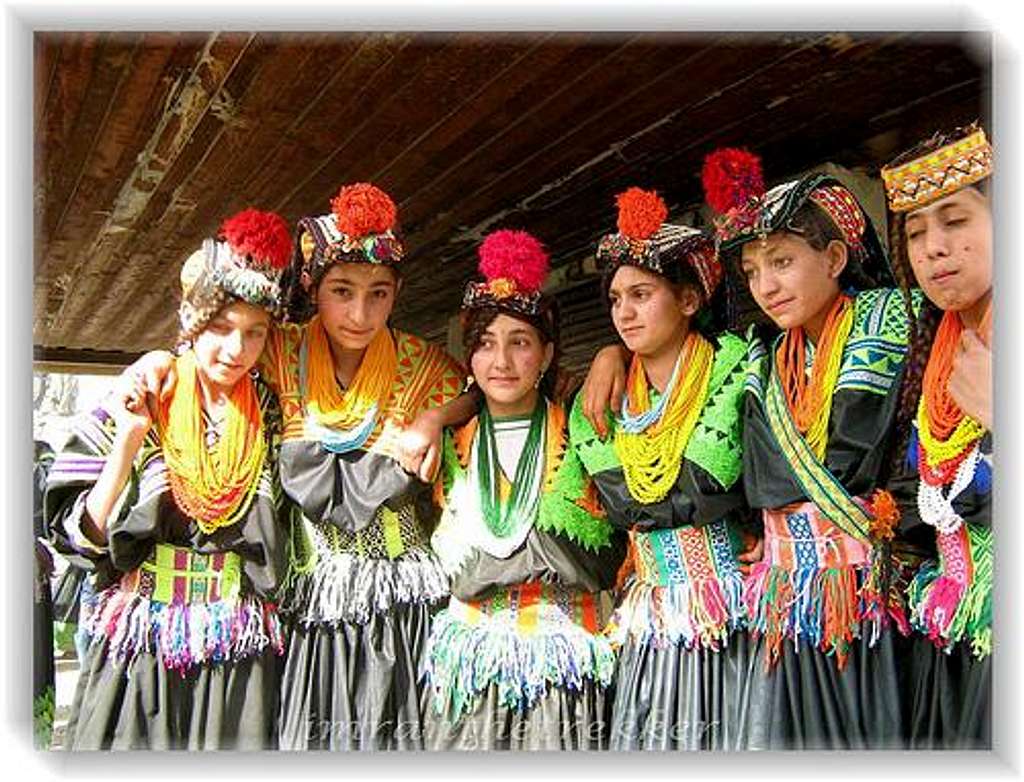 kalash Girls Dance