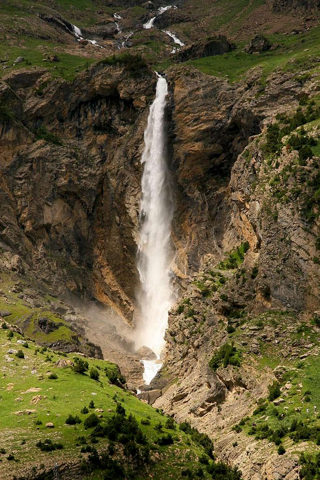 The Cinca waterfall. 2007.06.25