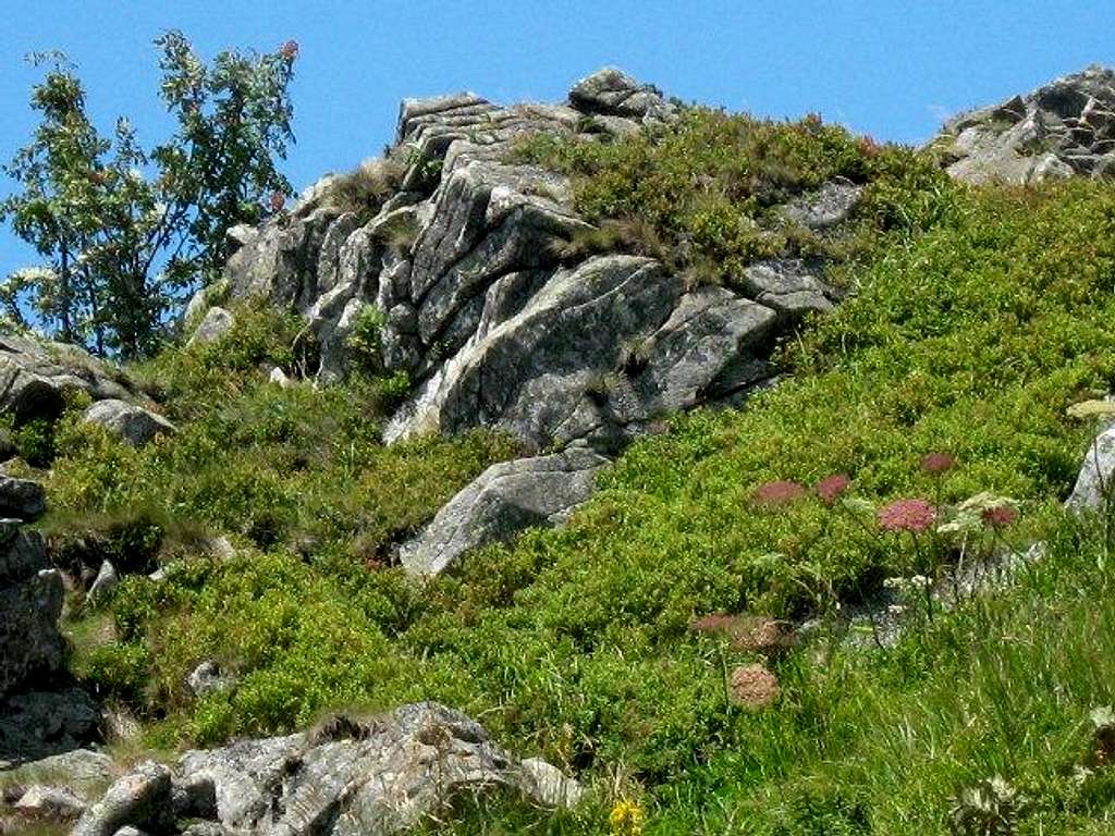 The rocky ridge of Mount Rozsypaniec (1280 m)