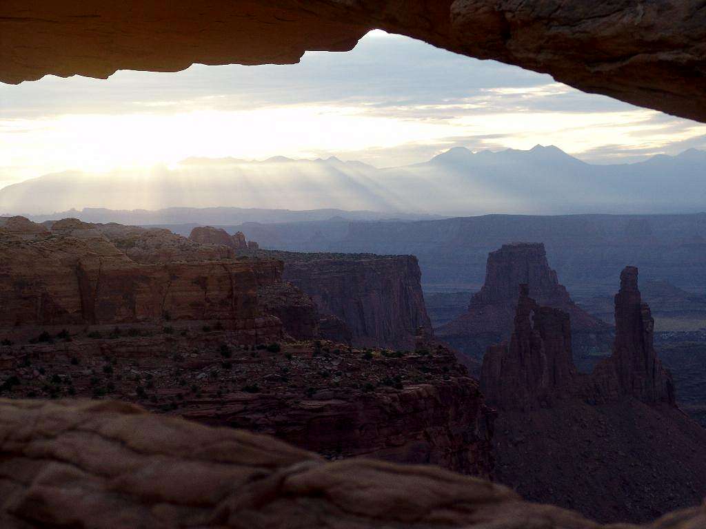 Canyonlands via Messa Arch_Utah