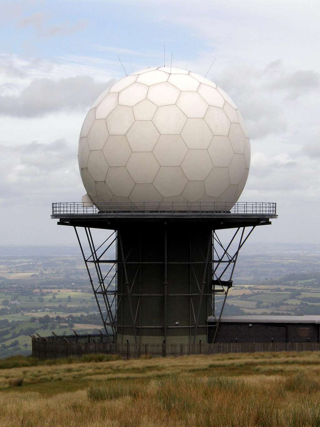 Titterstone Clee Hill - Air Traffic Radar