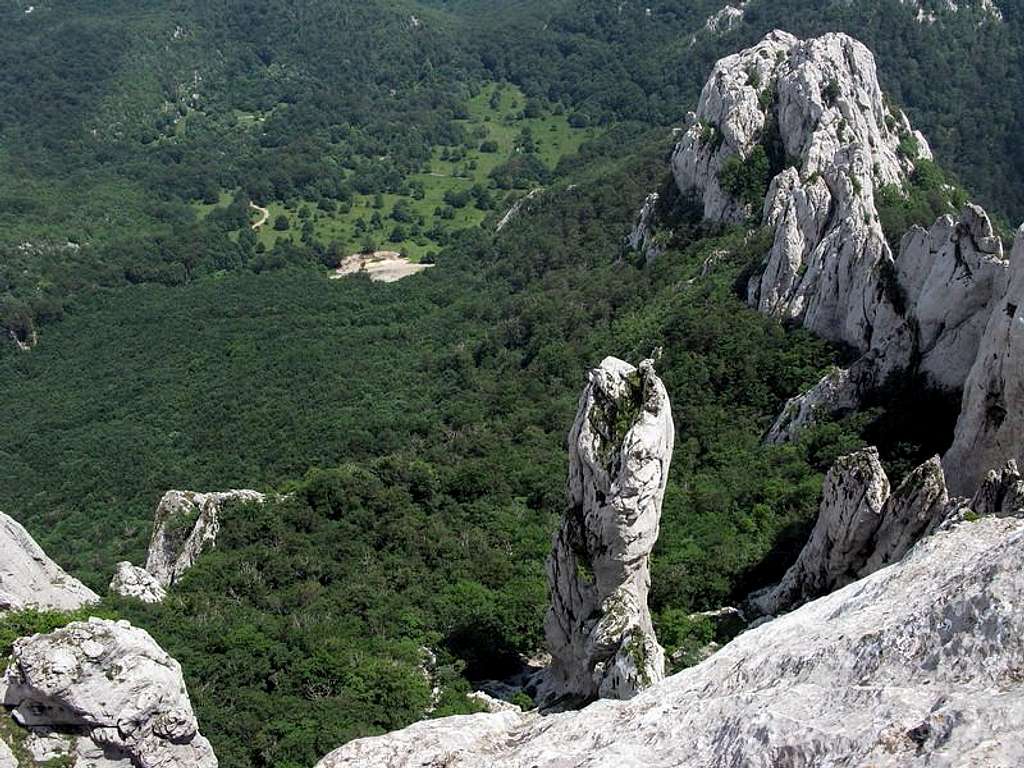 View down towards Bačić Duliba valley