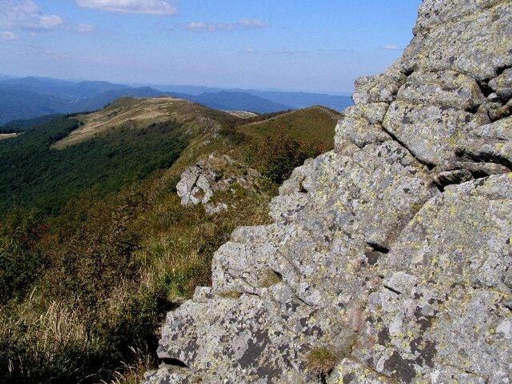 The rocky ridge of Mount Bukowe Berdo (1313 m)