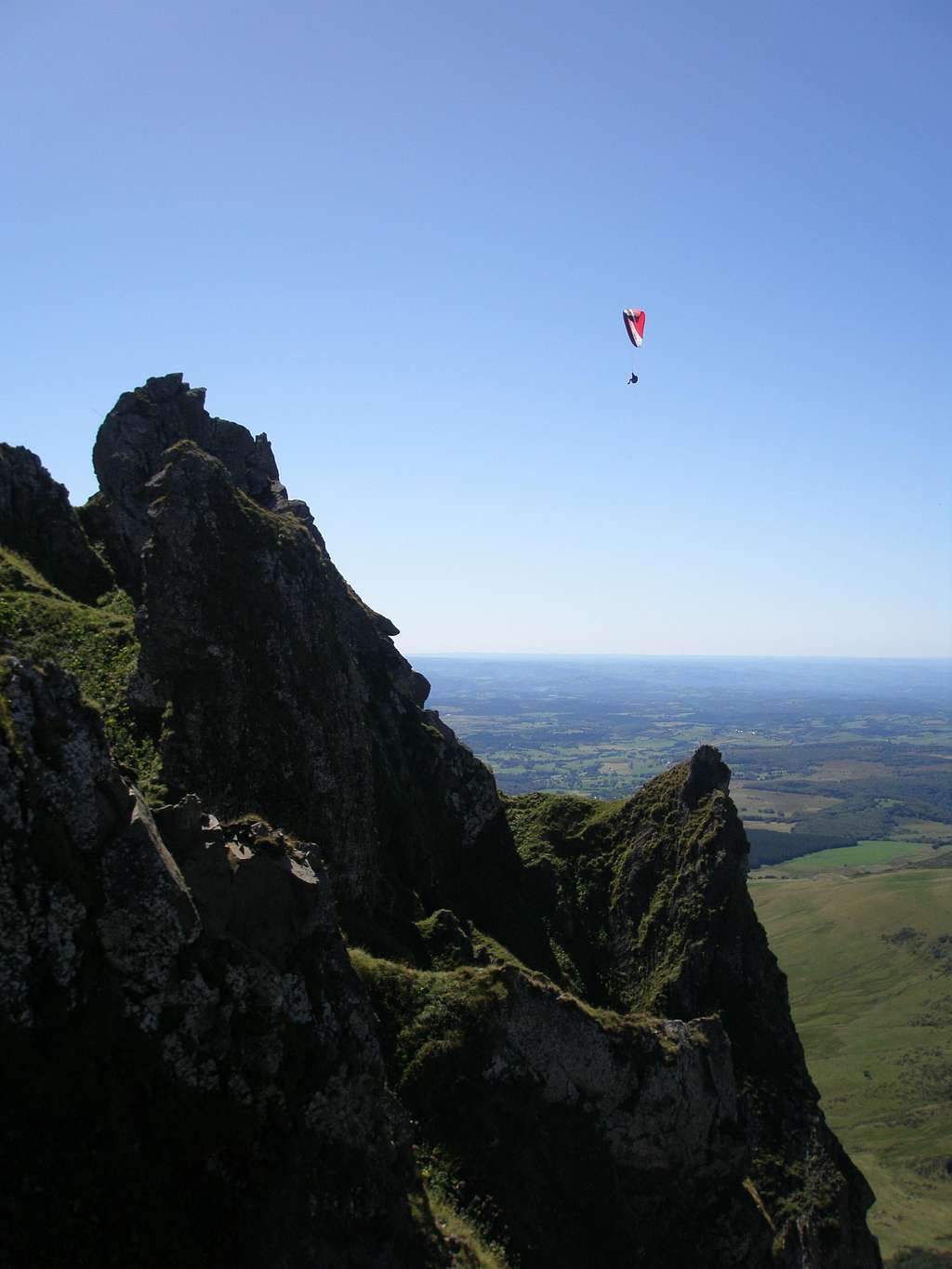 Rocky needles and parapente