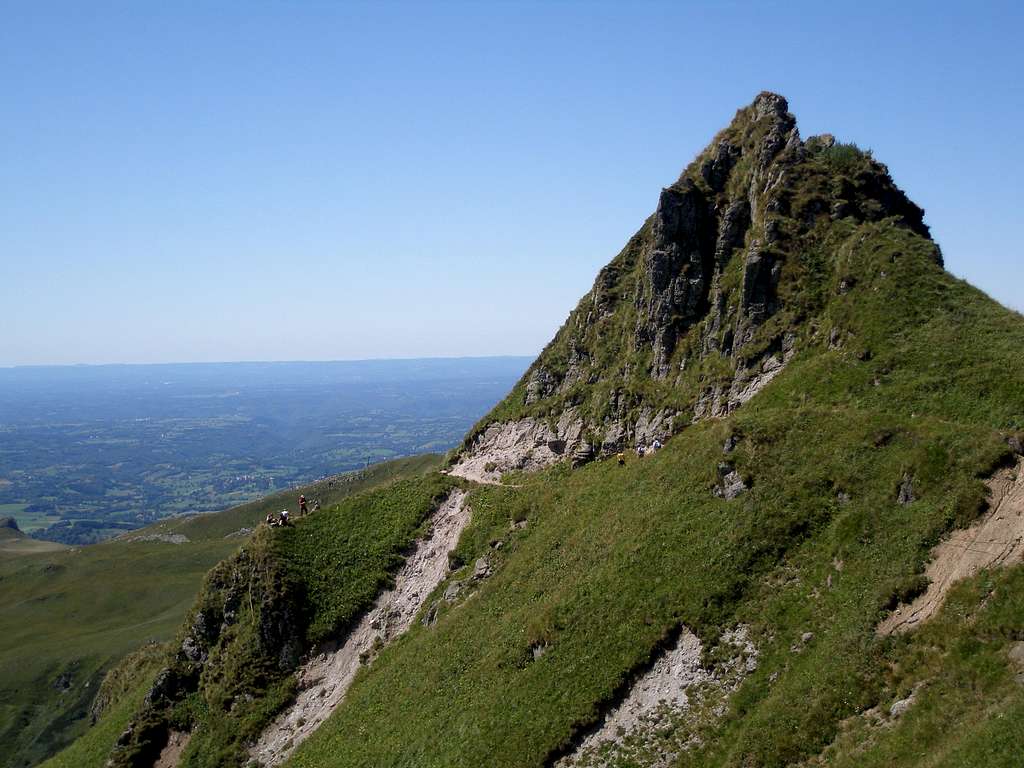 The path towards Puy Redon from Pas de l'âne