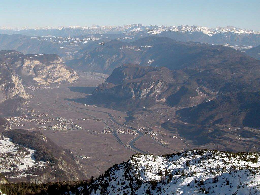 View to NE to Catinaccio group (direction Sella and Cortina)