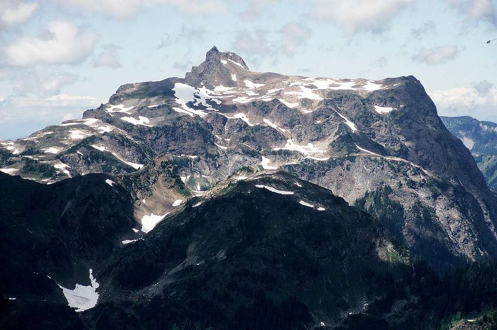 Tomyhoi from West Summit of Goat