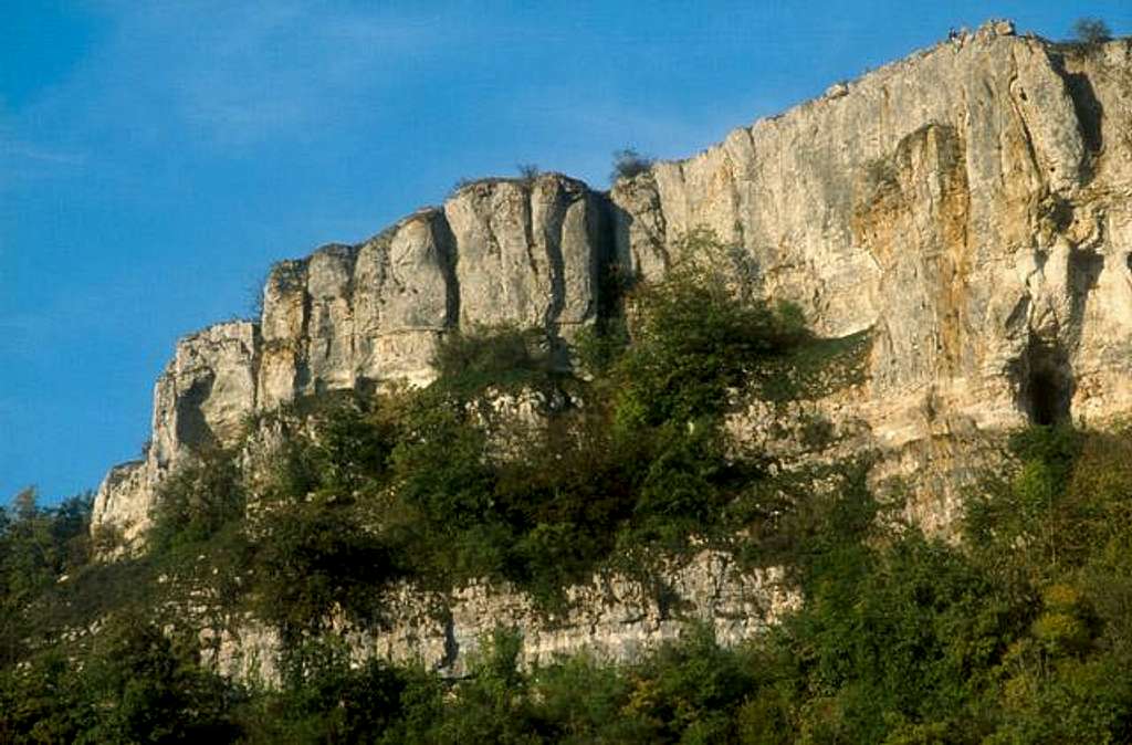Baume la Roche cliff
