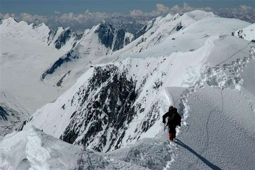 Noshaq Peak the ridge