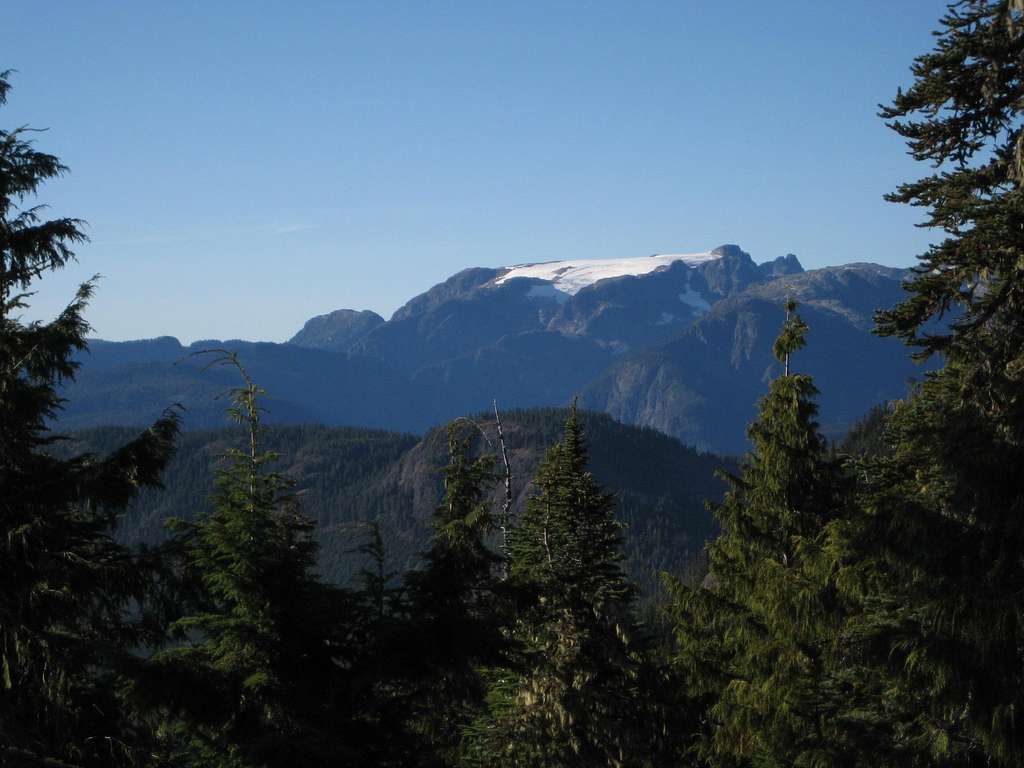 The Comox Glacier from Mt Drabble