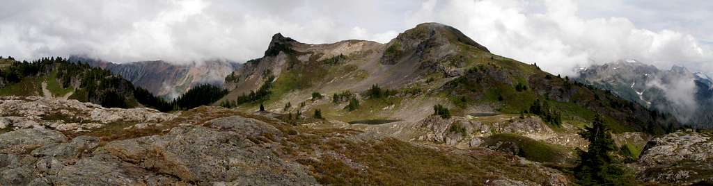 N & S Buttes