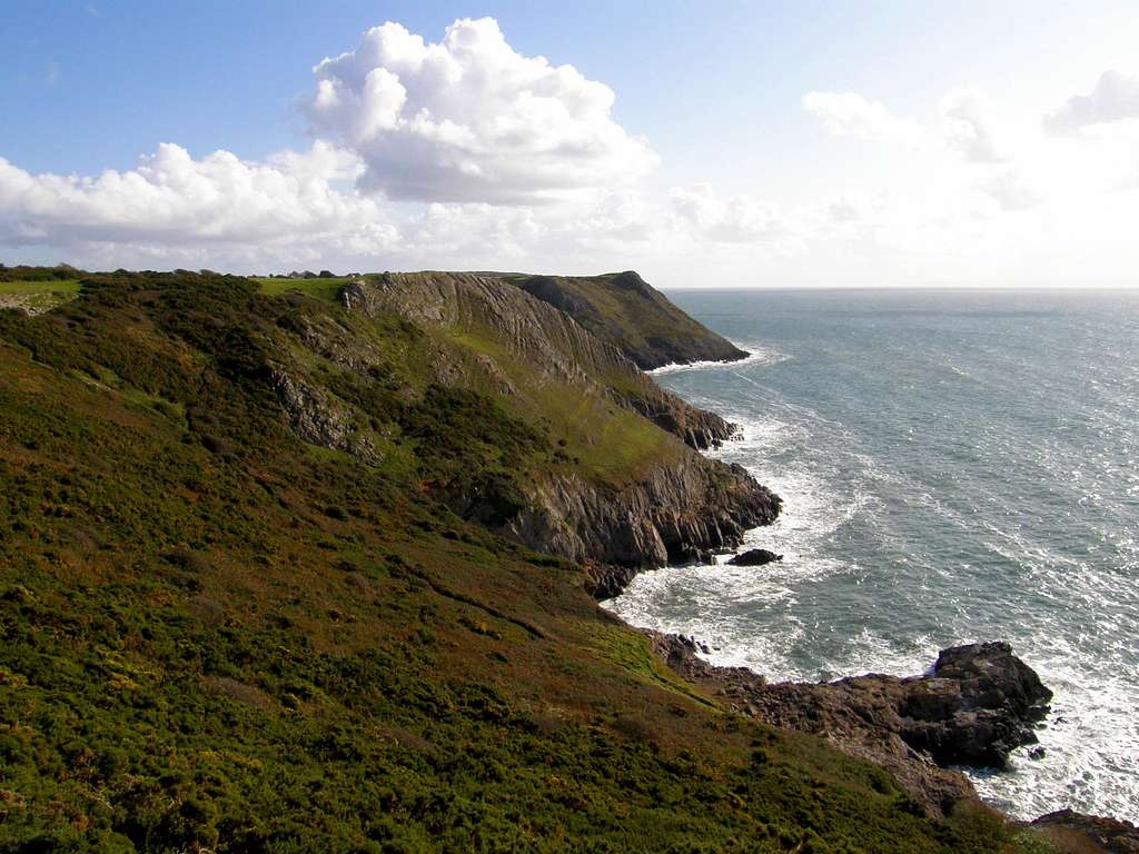 Cliffs between Pwlldu Head and Three Cliffs Bay