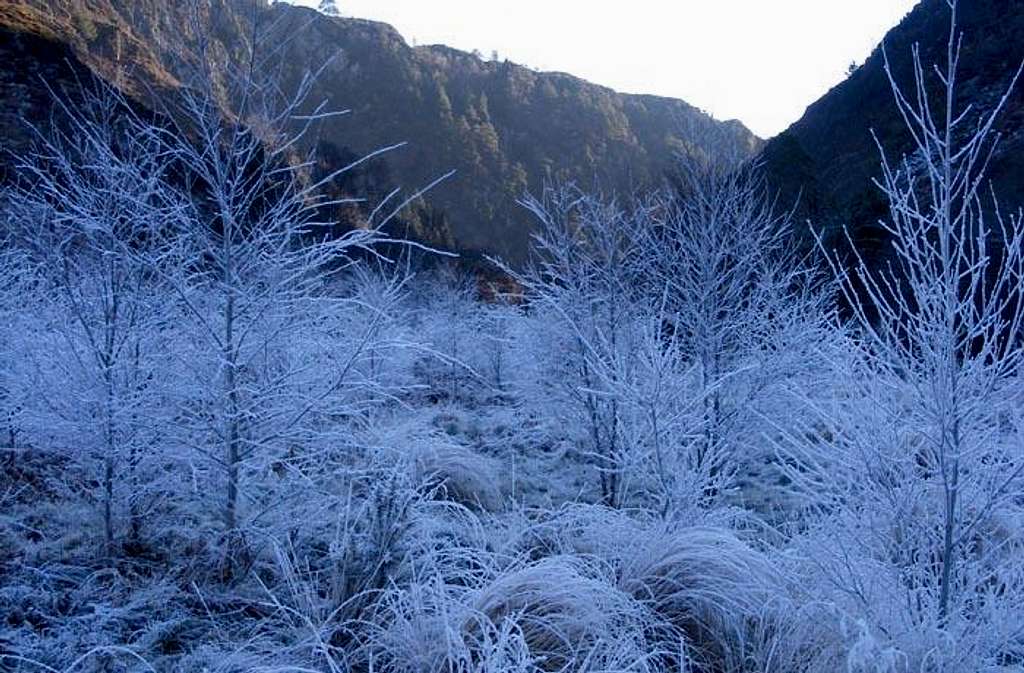 Frozen entrance to Aberglaslyn Pass
