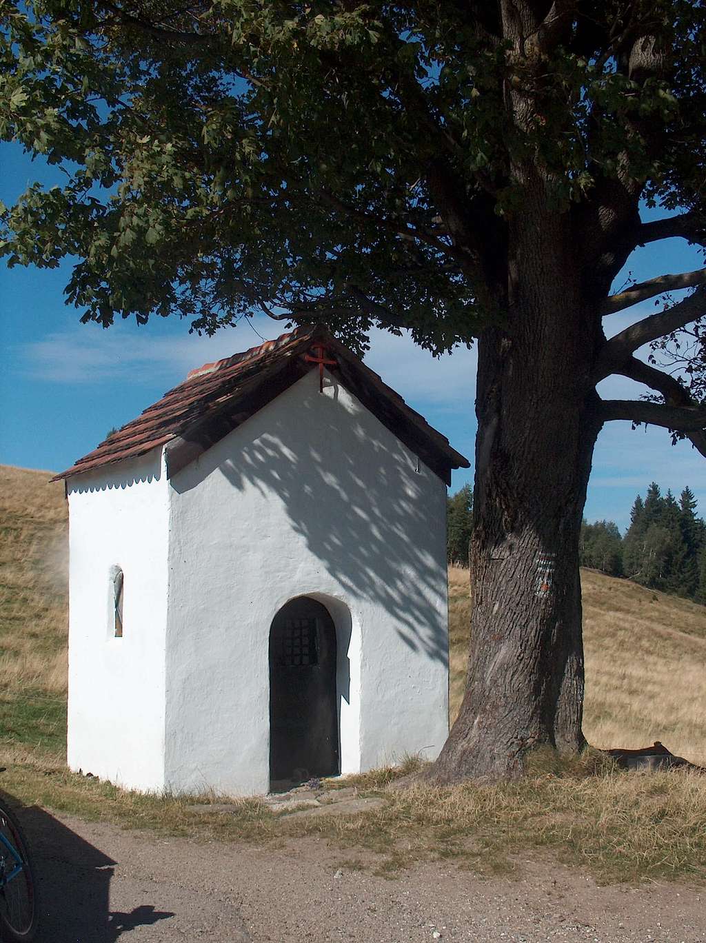 Little chapel near Sienna, Czarna Góra
