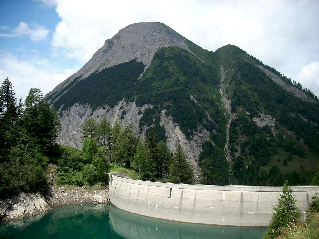 Sosto from lake of Compietto