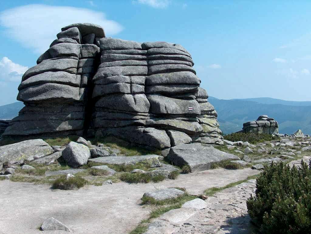 Some rocky outcrops on the Karkonosze ridge (name ?)