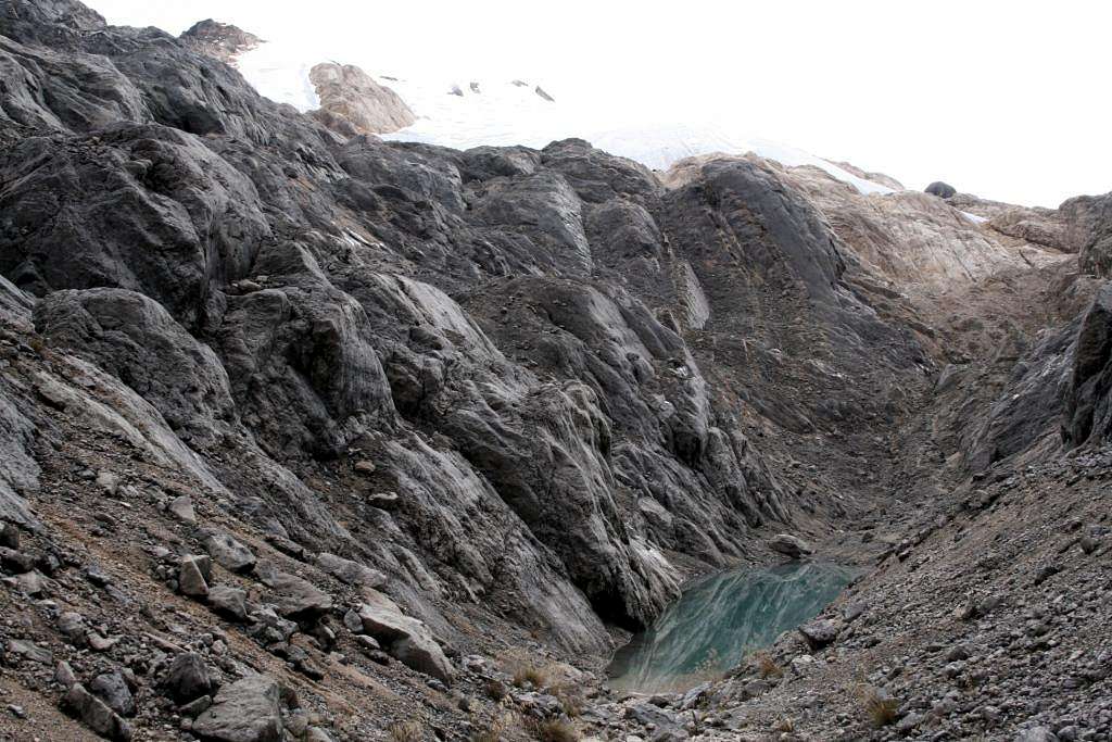 Trekking towards PJ glacier