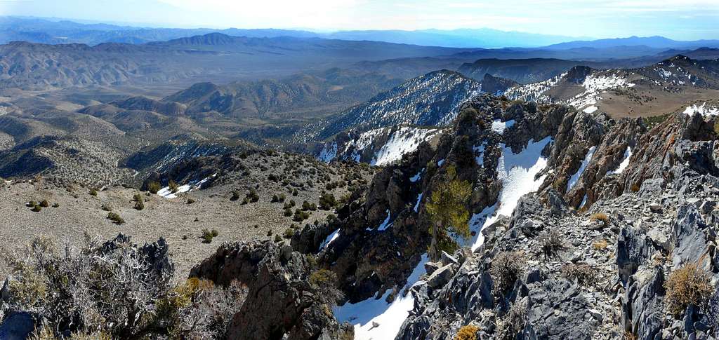 Cerro Gordo Peak southeast pano