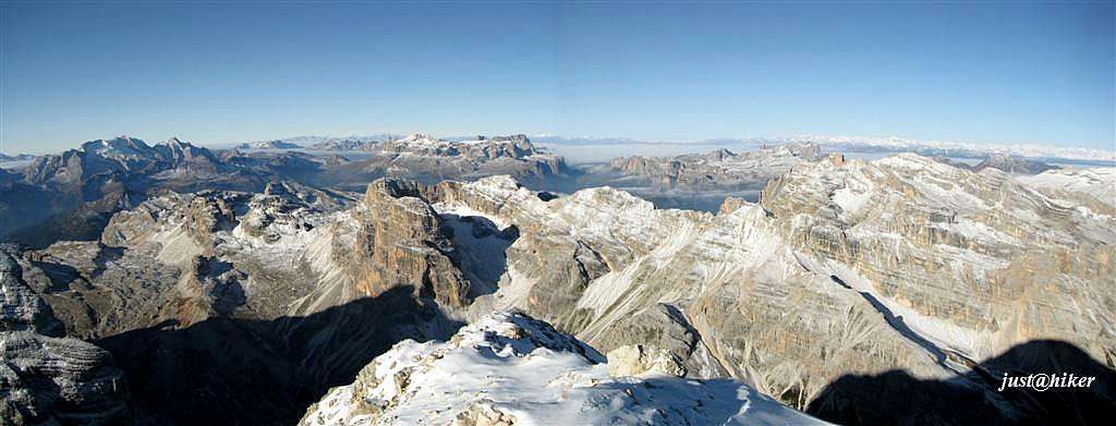 NW view from Tofana di Dentro (3.238m)