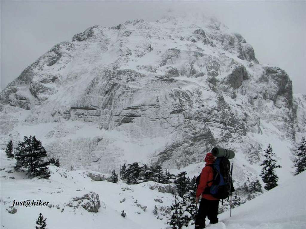 Osobac peak (2.099m)
