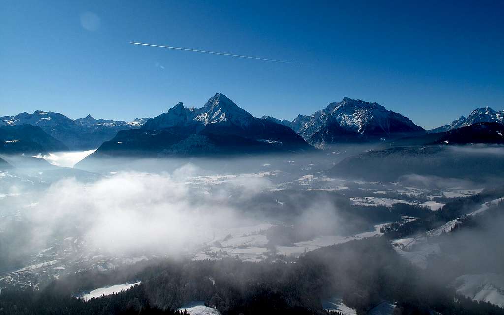 Watzmann (2713m) and Hochkalter (2607m) seen from Kneifelspitze above Berchtesgaden