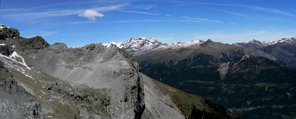 Panoramic view from the Comodoto