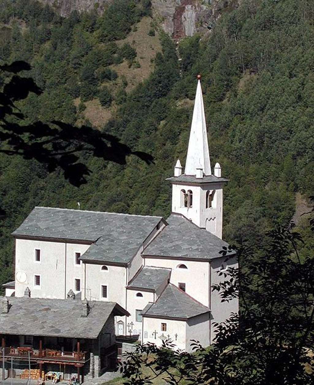 The church of Rhêmes Saint Georges