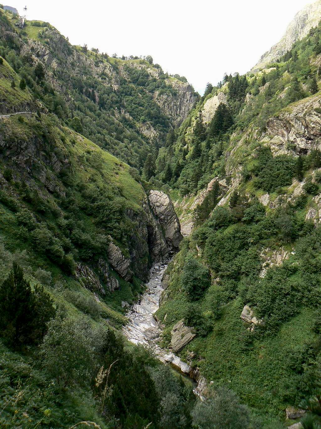 The Clarabide gorges