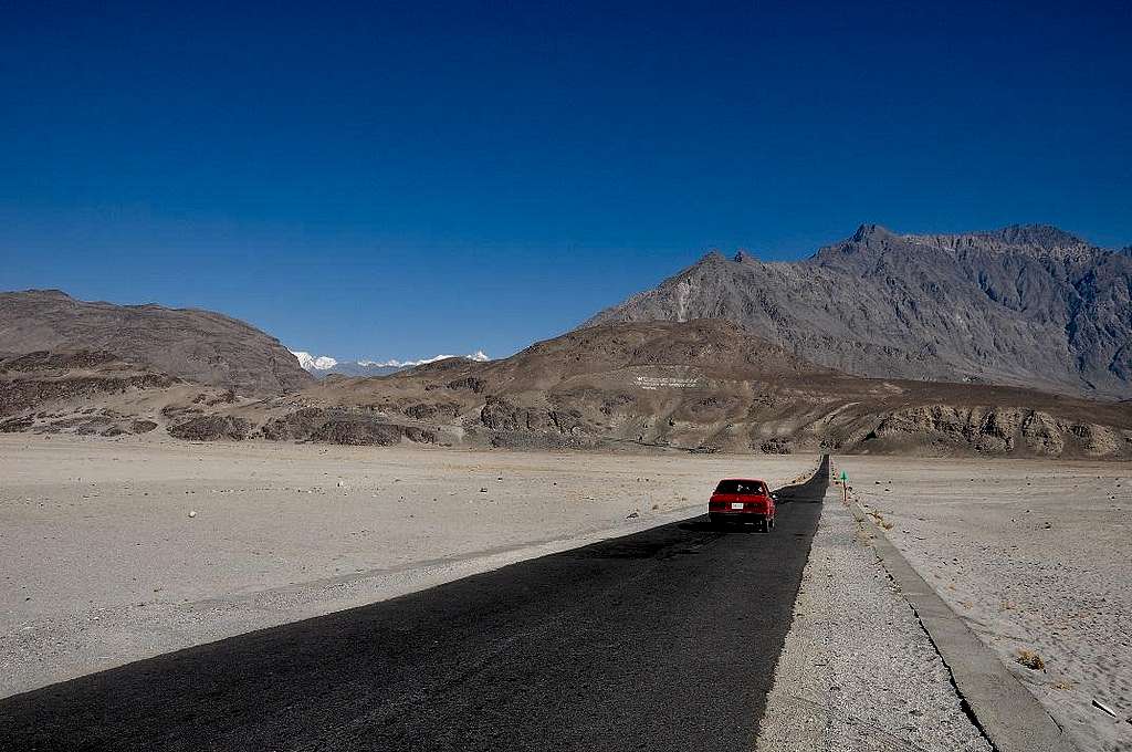 Road to Shigar Valley