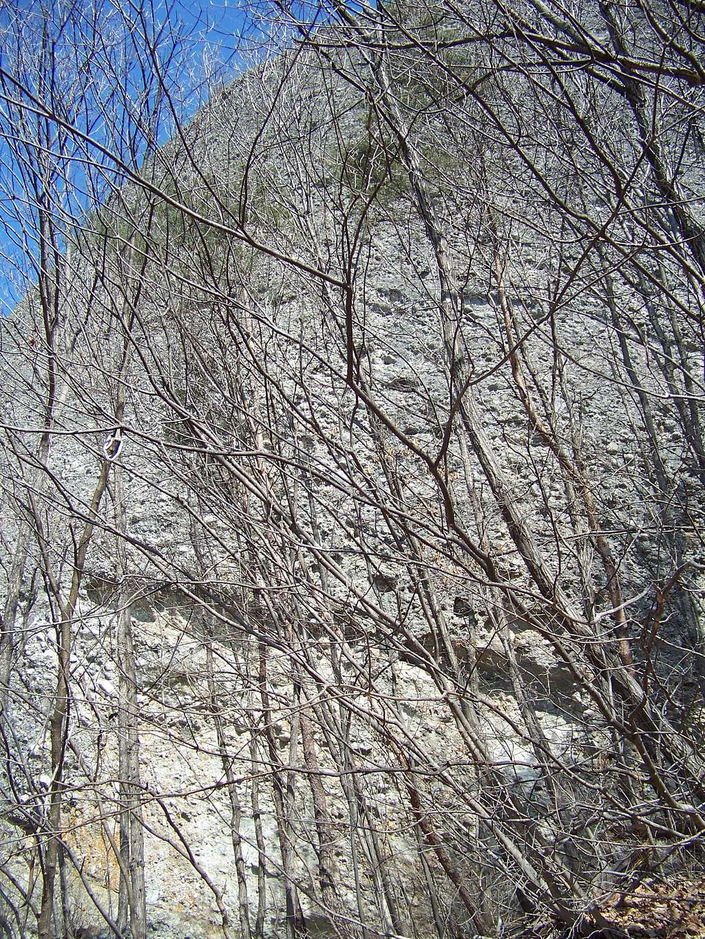 Albawi--moderate crag