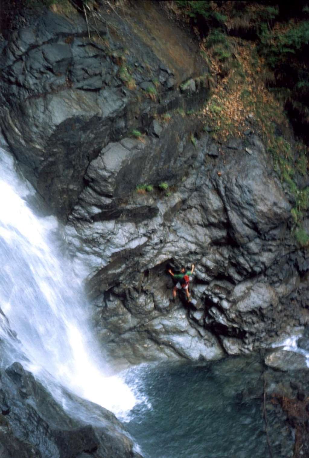 Climb canyoning  in Chenaux's Waterfall 