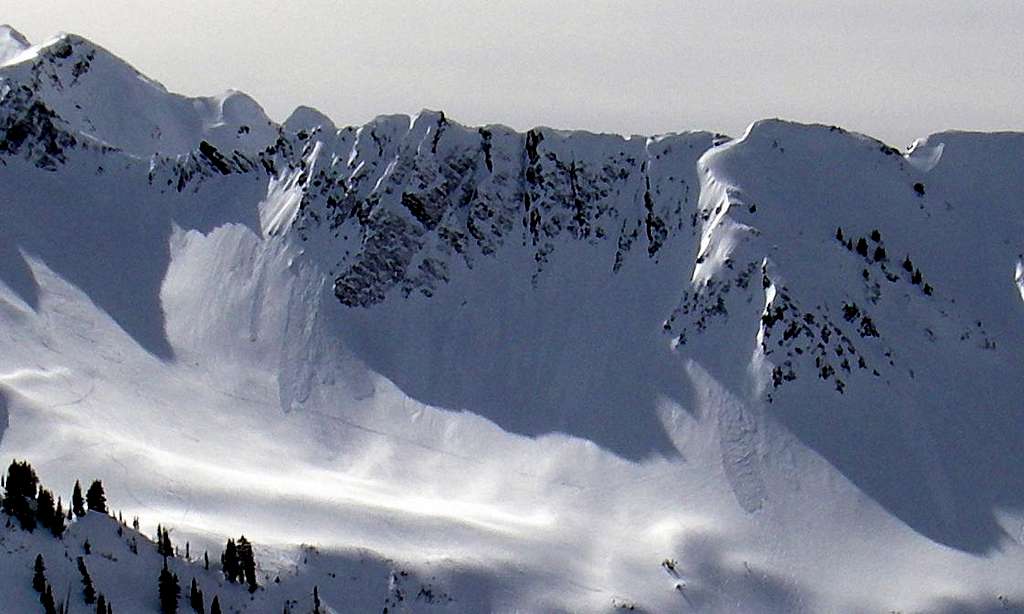 Some small avalanches in Cartiff Fork