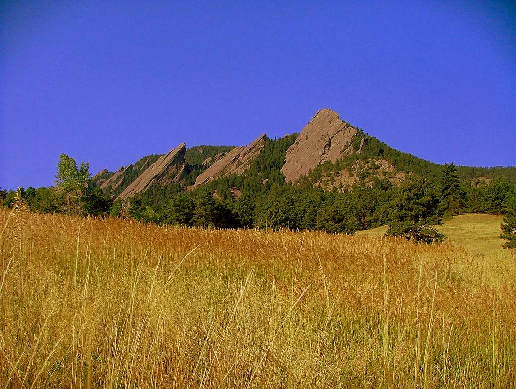 The flatirons as seen on the approaching.