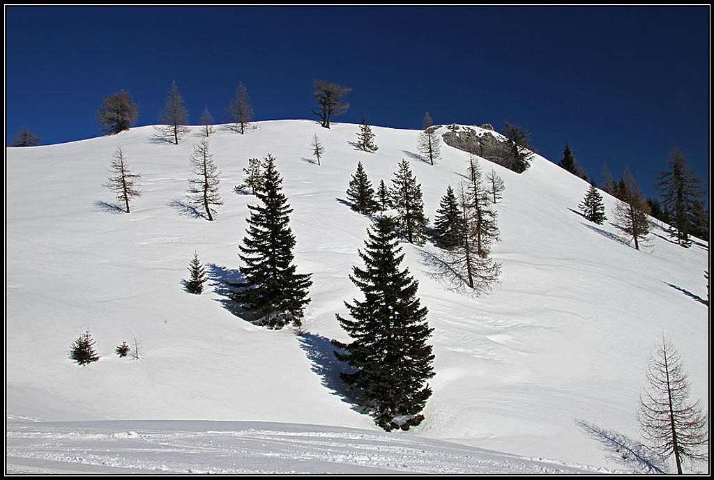 Nice ski slopes above Eisenkappeller hut