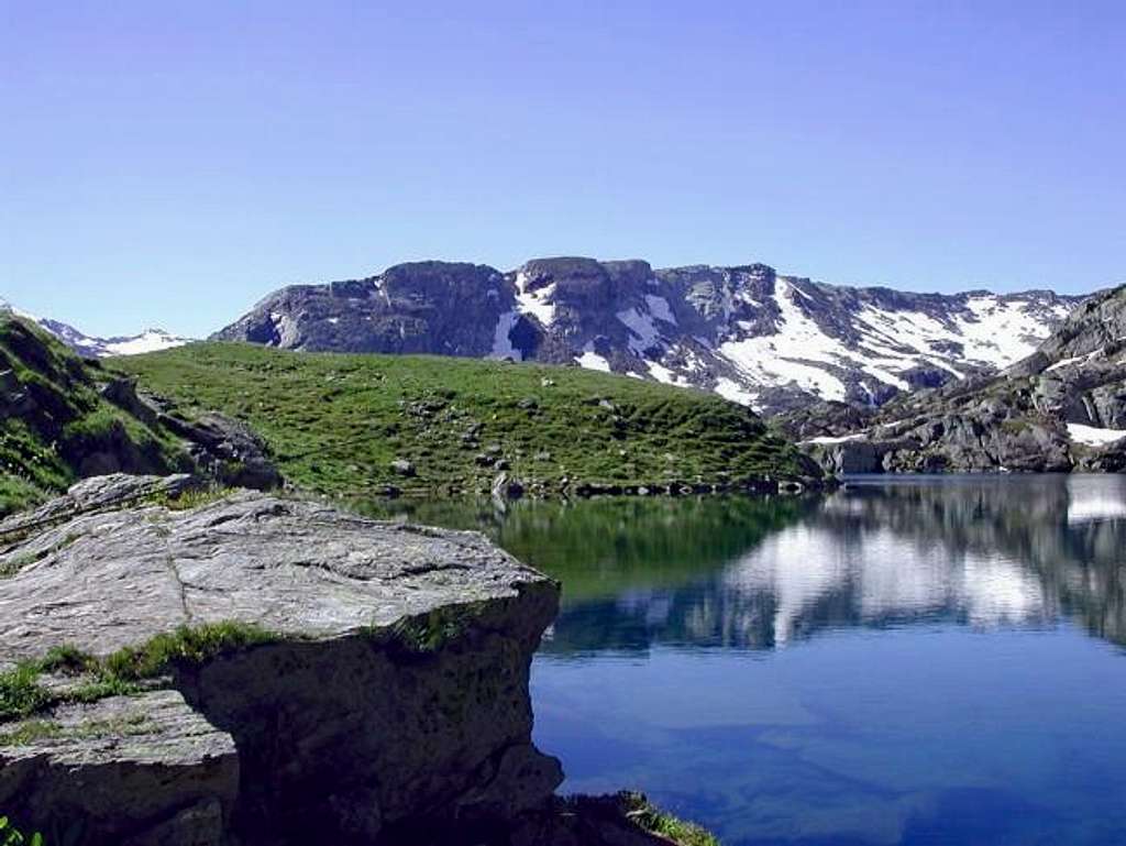 il lago di Fond (2438 m.)