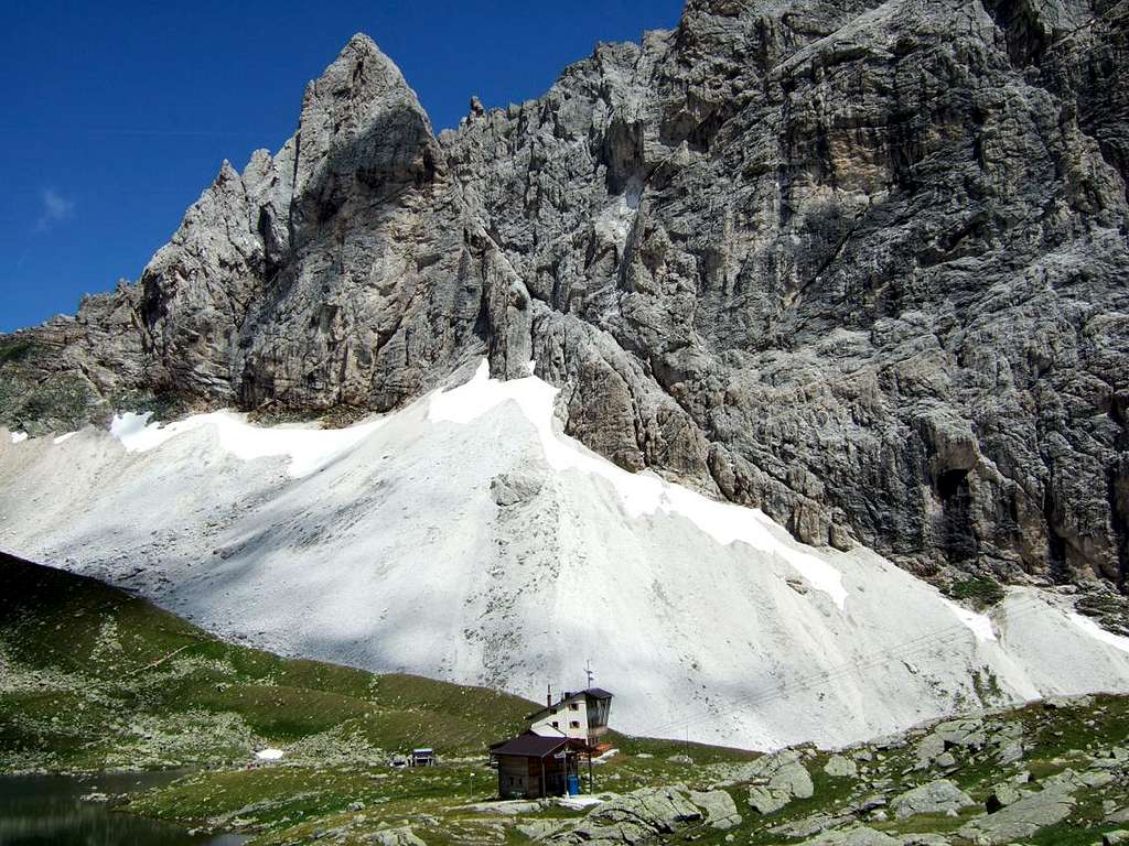 Calciati hut (Tribulaunhütte)