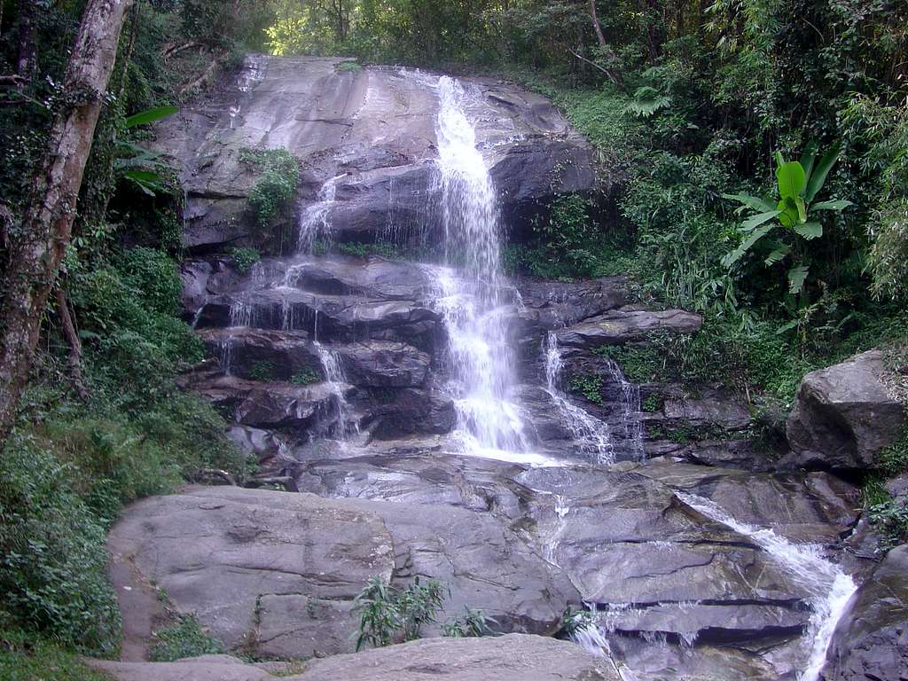 Monthathan Falls