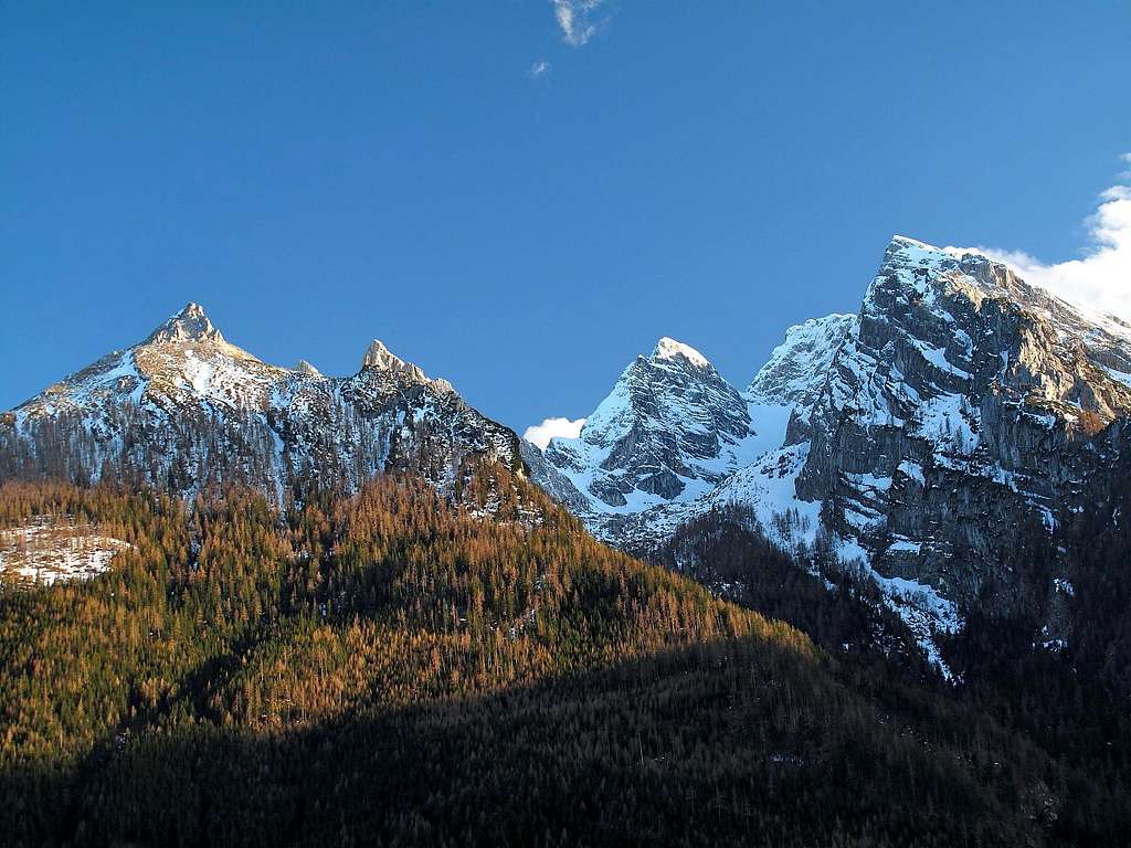Steinberg (2065m), Schärtenspitze (2153m), Blaueisspitze(2481m) and Hochkalter summit (2607m) in the Hochkalter group