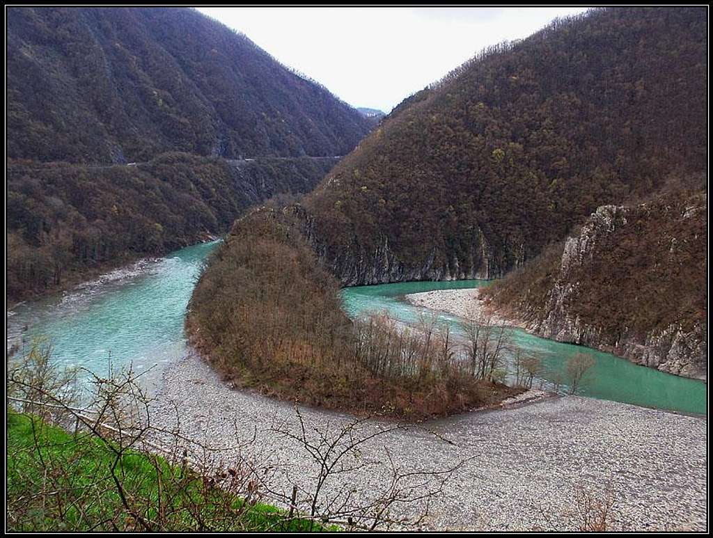 San Salvatore Trebbia river bend
