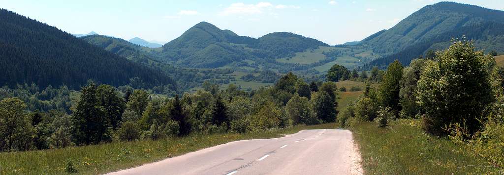 On the road in the direction of Malá Fatra