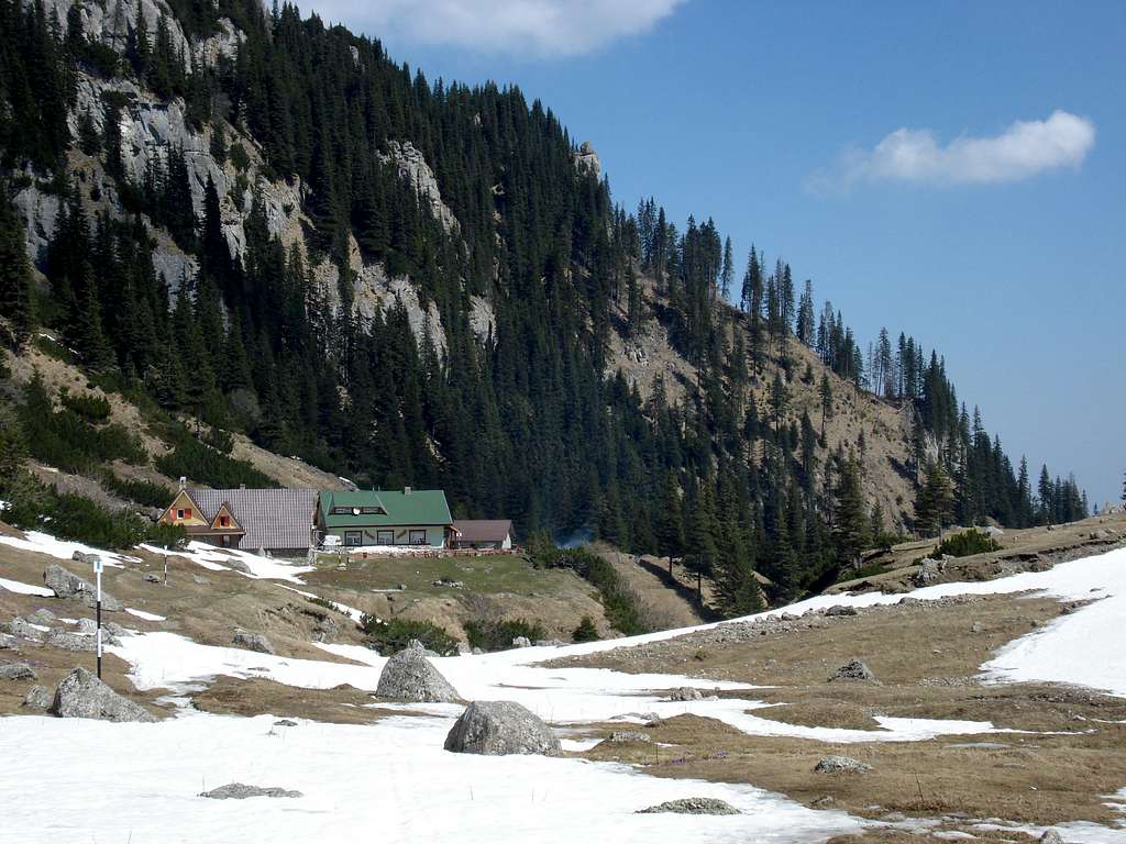 Malaiesti Hut (1720 m, Bucegi Mountains)