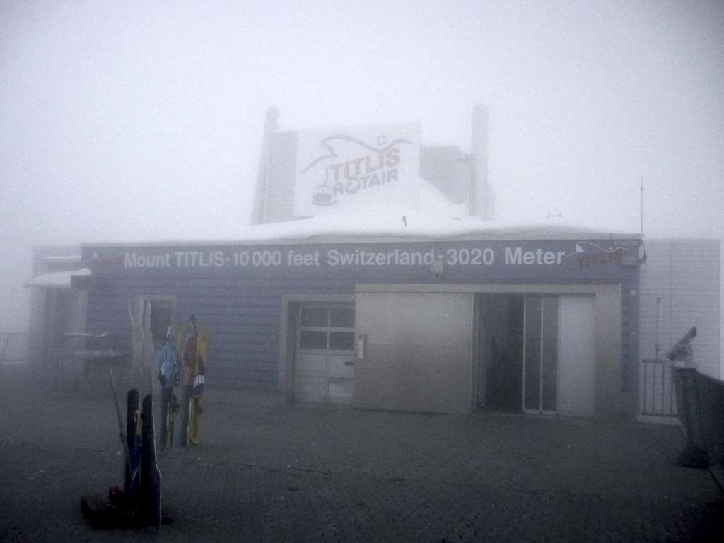 Klein Titlis in VERY misty environment