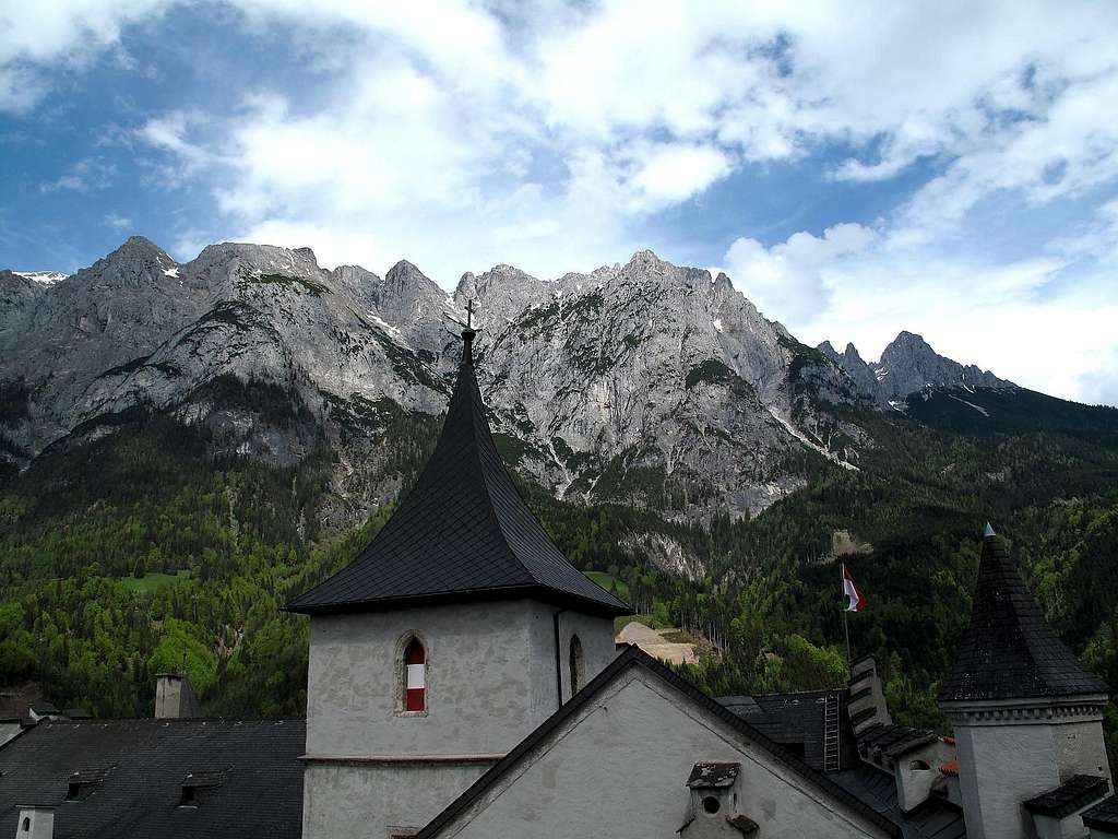 The roof of the Werfen château and the Tennengebirge range behind
