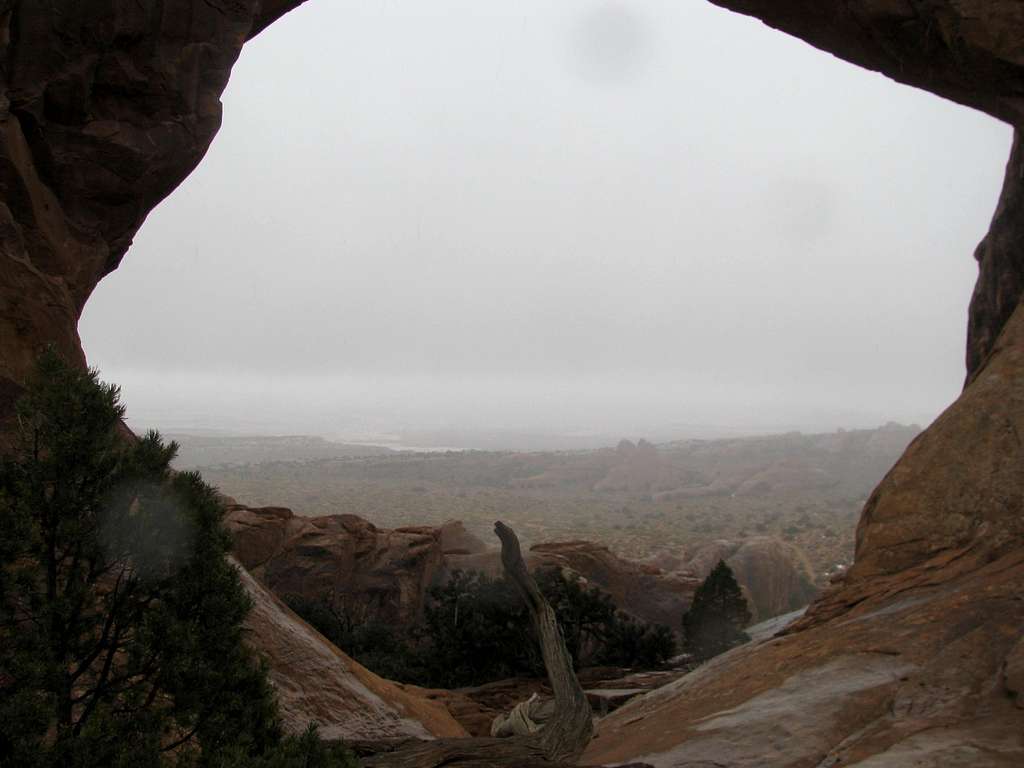 The storm through Navajo Arch