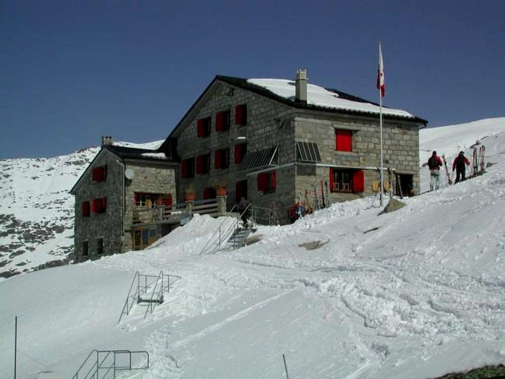 The old Monte Rosa Hütte