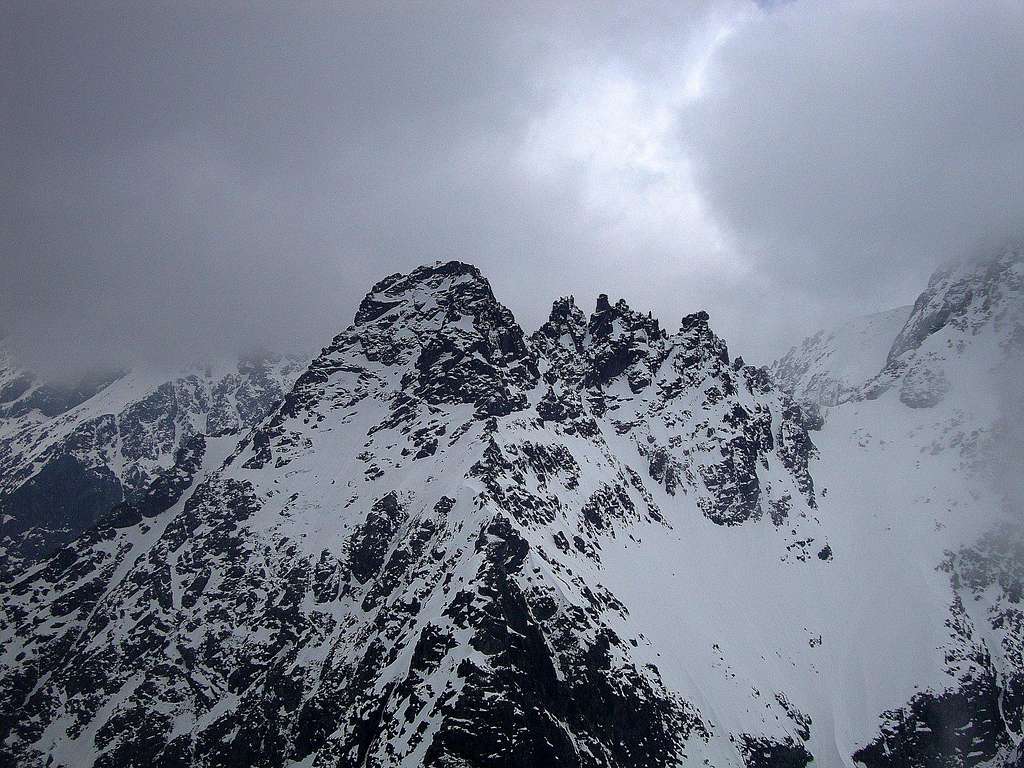 Cierny stit (2436m)and Cierne Veze 