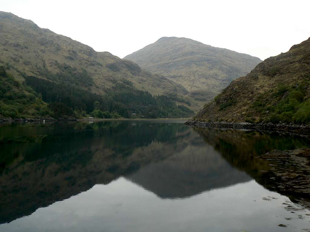 Sgurr a'Mhaoraich over Loch Beag