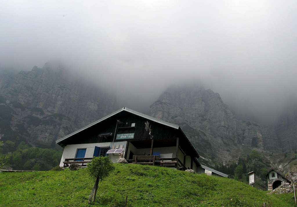 The refuge 7° Alpini.