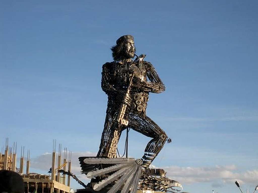 Che Guevara statue in La Paz